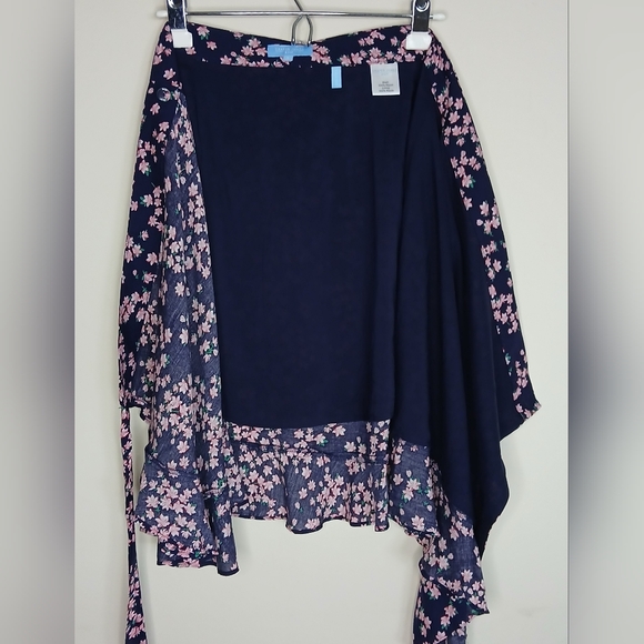 Draper James RSVP Navy Blue Floral Wrap Skirt - Picture 4 of 6